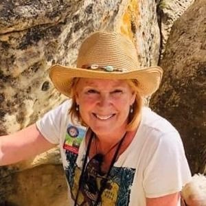 Meet your Posher, Deb